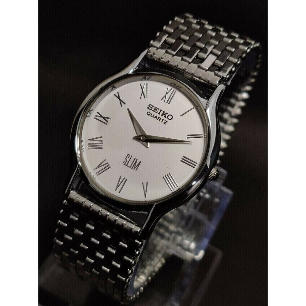 COPY - Vintage Style Seiko Quartz Mens Silver Watch & White accents W/ Metal St…